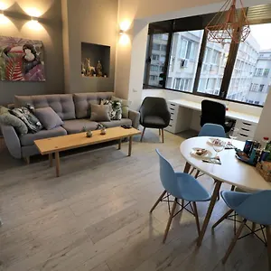 Cozy Novotel Studio - Free Minibar - Quiet & Peace Βουκουρέστι